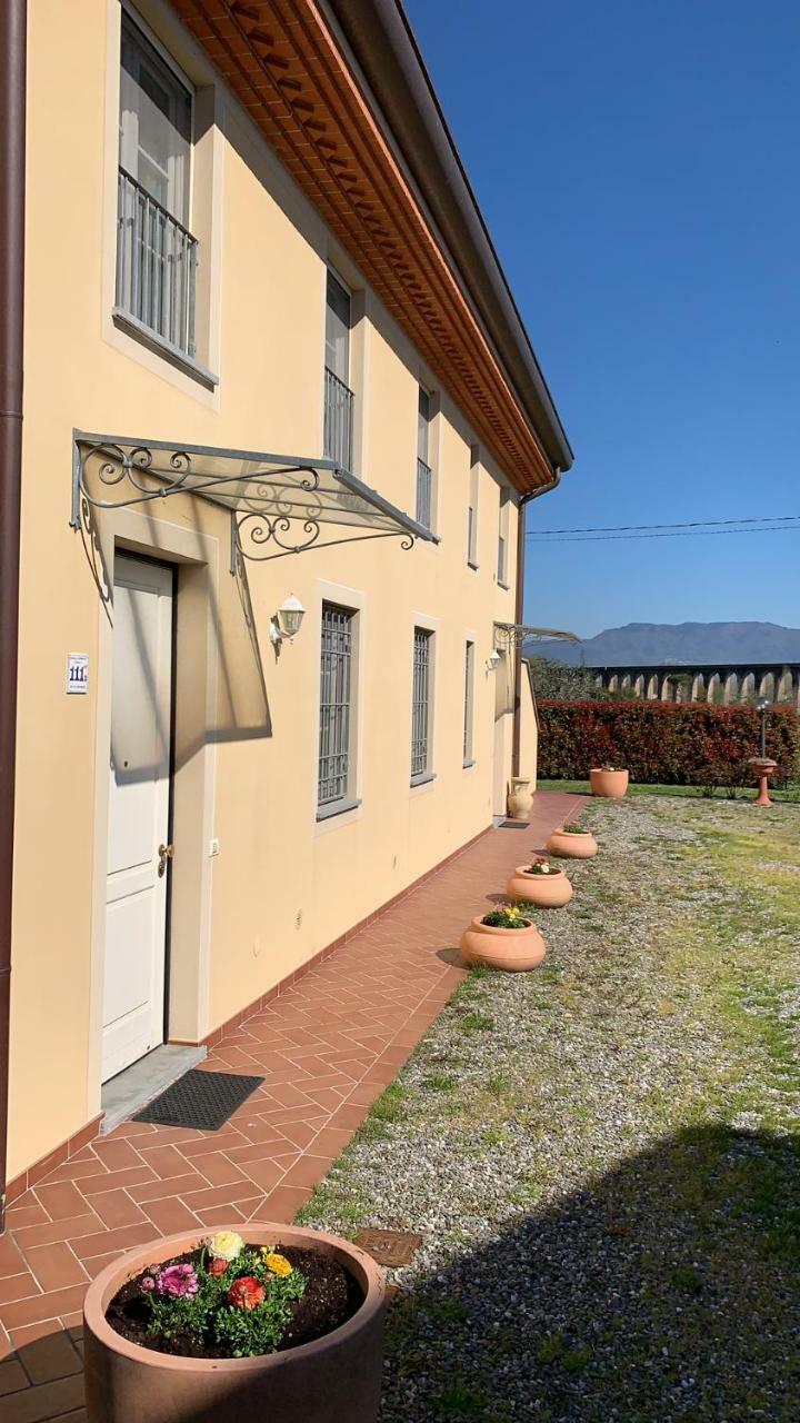 Appartamenti Vacanze Il Nottolini Capannori Exteriör bild